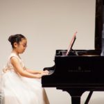 フェリーチェピアノ教室のピアノ発表会での8歳