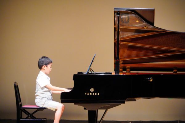 G オースティン フラミンゴ ワルツ 令和2年発表会演奏より 横浜市鶴見区歌って 弾いて 表現することが大好きになるピアノ教室 音楽教室 フェリーチェピアノ